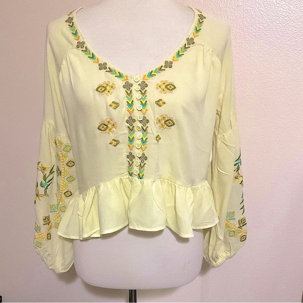 Chelsea & Violet Embroidered Top Yellow S